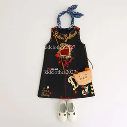 Ubrania dziecięce sukienka dla dzieci najnowsza europejska i amerykańska wiosenna jesień litera Sundress Serce wydrukowane dla dzieci stroje dziewcząt