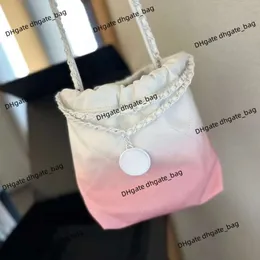 Bola de designer de bolsa de luxo feminino novo gradiente de cereja flor portátil portátil uma bolsa de ombro da moda e versátil Lingge Lingge Crossbody Saco de lixo