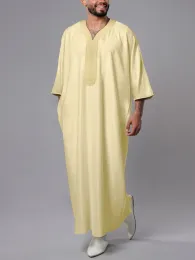 Kandouras Thobe for men Jabador Gandoura Side pockets 2023 Embroidery abaya Long Sleeve Muslim Kaftan Vintage White robe