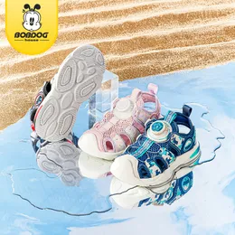 Bobdoghouse Girl's Trendy in der Nähe atmungsaktiver Sandalen, bequeme nicht gleitbare Strandschuhe für Kinder im Freien BMD24X375