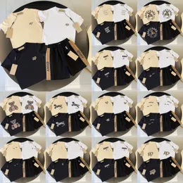 Brand Designer Designer Kids Short T-shirt Set abbigliamento per bambini Baby Baby Children Girl Summer Cotton Short Abbite di vestiti di vestiti 90-150 786J#