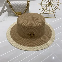 Designer Straw Hat Women Beach Vacation Flat Top Hat Bucket Hats Fashion Summer Cap High Quality Casual Caps