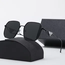 نظارة شمسية PPDDA بتصميم كلاسيكي نظارات واقية للشاطئ في الهواء الطلق للرجل والمرأة توقيع مثلث اختياري 5 ألوان ML 29950