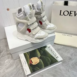 Дизайнерская обувь для обуви Изабель Бекетт Кожаные замшевые кроссовки парижский дизайнер Marant Leather Высота увеличивает обувь291R