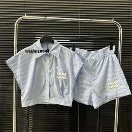 Ha1n Brief gestreifte Frauen Tanks T Shirt Designer lässig tägliche Singulettbluse Tops Shorts Outfits Blue Yong Lady Girl Streetstyle Shirts Set Set