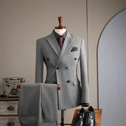 Ternos masculinos 2024 Terno de peito duplo de ponta (calça de colete de traje) British Moda Wedding Man Business Business Conjunto de três peças