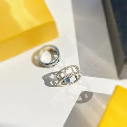 Luksusowy 925 Pierścień Silver Pierścień Kobiet Designer Pierścionki Luksusowe pierścionki zaręczynowe Pierścionki z Projektowanie biżuterii Pierilsze