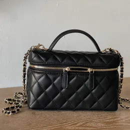 DHgate.com:Designer Chain Bag with Wooden Bead Handle