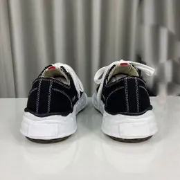 Luxe designer canvasschoenen: damessneakers met veters stijlvol comfort