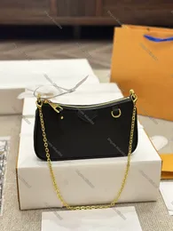 【海外限定カラー 】LV Easy Pouch On Strap/万能ミニバッグ d4b60b07-3ef1-4f73-b206-