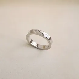Dochais Anello Martellato in Argento, Uomo Anelli Acciaio Inossidabile, Larghezza Esterna 6 mm, Comodo Donna Anello Largo, Liscio, Curvo, Girevole, per Fidanzamento Nuziale, Misura da 17 a 30