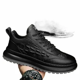SALE　まとめ売り　Ｌサイズ中心 Mens Black Leather Casual Sneakers: Lace-Up Style, Crocodile