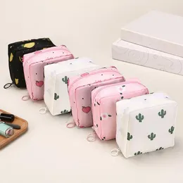 Sacos de armazenamento Feminino Tampon Organizador Pequeno Item Caso Cartoon Print Guardanapo com fecho de zíper Pulso para fones de ouvido