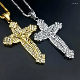 Collane con ciondolo Hip Hop Bling Iced Out Colore oro Acciaio inossidabile INRI Crocifisso Gesù Collana con croce di fiori per uomo Gioielli rapper