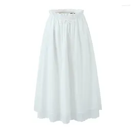 تنورات yenkye الدانتيل المرقعة البيضاء A-LIP MIDI SKIRT WOMIN