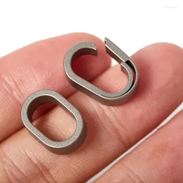 مفاتيح مفاتيح Mini Titanium Buckle Small Key Ring Ring Chain Connection Connection Care Keyring Holder Charm Bag Bag Gift