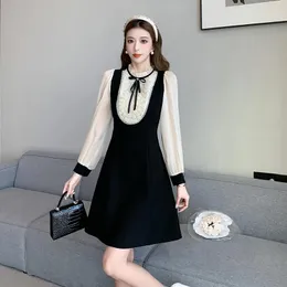 Casual Dresses Sweet 2024 Spring Ruffled Collar Dress Women Black White Hit Color Bow Pearls Pärled Lantern Sleeve Slim Office A Line