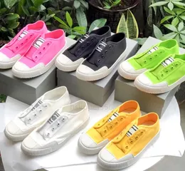 Designer Luxury Channel Biscuit Flat Shoes Women's Sports Shoes Yellow Canvas Shoes Slippers Indoor and Outdoor Classic Double Casual Shoes
