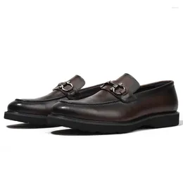 Casual skor sommar italiensk manuell mäns fritid läder retro loafers andningsbönor man
