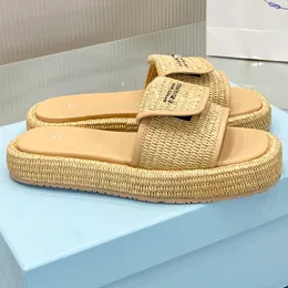 Neueste Frühjahr/Sommer Sawtooth Roman Woven Hausschuhe Ultraleichte Vintage-Strandschuhe mit dicker Sohle Lafite Grass Uper Kalbsleder Innenfutter Absatzhöhe 4 cm Größe 35-41