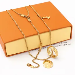 Nigdy nie zanikający złoty naszyjnik 18 -krotnie złote luksusowe designerskie naszyjniki w zawieszki ze stali nierdzewnej dla kobiet i biżuterii biżuterii biżuterii w łańcuchu męskim