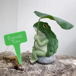 Statuette decorative Rana da esterno Broccoli in resina da giardino con foglia di loto seduta su roccia Scultura ornamento per la decorazione domestica