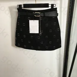 Basın Matkap Kısa Etek Kadın Moda Tasarımcısı Yüksek Fanny Pack Kalça Elbise İnce Siyah Etek Kemer