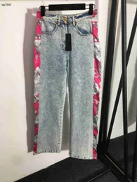 jeans firmati donna marchio di abbigliamento per pantaloni da donna a gamba dritta autunno moda ritratto Medusa con pantaloni da ragazza con logo in pizzo rosso aprile 01