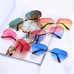 Солнцезащитные очки в форме сердца в стиле Лолита для женщин и девочек, праздничные очки, модные вечерние очки