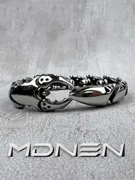 Kedja 2023 Ny mekanisk skorpion Claw Armband Titanium Steel rostfritt stål Cyberpunk Style Mens and Womens smycken Q240401