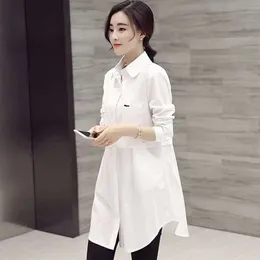 Camisa solta oversized versão coreana para roupas femininas de primavera e outono, nova camisa xadrez para moda versátil, top de manga comprida de comprimento médio