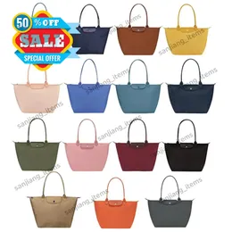 56 цветов Дизайнерская сумка, нейлоновая сумка для покупок, мужская женская сумка, складной бродяга, большой клатч среднего размера, роскошная французская сумка, пляжный кошелек с длинной кожаной ручкой 2024