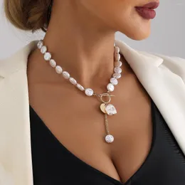 Łańcuchy Kpop naśladowanie Pearl z koralikami Naszyjnik Księżyc Metal Link Spling Choker for Women Ladies Biżuter