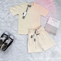 EssentialShorts män skjorta baby barn kläder set pojkar flickor kläder sommar lyxiga tshirts och shorts träning barn ungdom kläder kort ärm shir 3276