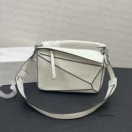 10A Mirror Quality Fashion Puzzle Crossbody Bag dragkedja Öppen läderväska Makeup Bod Body Linne Justerbar axelband Holiday Designer Bag 24 30cm 859