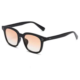 Designer GM Solglasögon Gent Monster For Women in Winter High-End Feel 2023 New UV Myopia Resistant Korea Trendy and Cool Little Face Mees D597