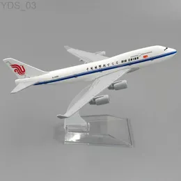 航空機モドル1/400アロイボーイング747エアチャイナモデル16cm B747航空機おもちゃミニチュア航空機子供ギフトコレクション装​​飾YQ240401