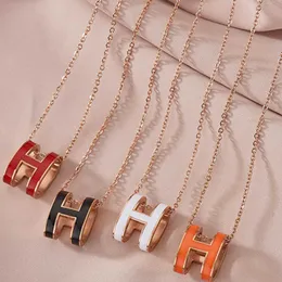 Mode hochwertige Pferd Schnalle Halskette Schwein NaseJapan und Südkorea neue Titan Stahl Halskette weiblichen Buchstaben H verblassen mit Logo