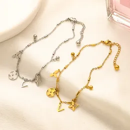 Edelstahl-Klee-Buchstaben-Fußkettchen im klassischen Stil für Damen, Geschenk-Fußkettchen, Marken-Designer-Boutique-Schmuck, Frühlings-Liebesgeschenk, Paar-Fuß-Kette