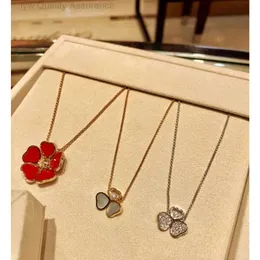 디자이너 Chopard Heart Necklace Xiao Family Happy v Gold Love Five Flower Necklace 슬라이딩 클로버 칼라 체인