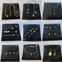 Celi Set Luxury Gold Stud Designer Earring For Women Hoop Letter Högkvalitativ pärlörhängen Halsband Armbandsmycken Engagemang med låda med låda