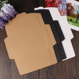 Envoltório de presente 50pcs / lot-16 10,5 / 0,5cm em branco preto branco papel kraft envelope cartões postais cartão capa po caixas de embalagem