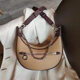 Cowhide underarm bag womens trend chain Genuine leather shoulder crescent pea croissant fashion 240328