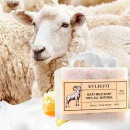 الصابون المصنوع يدويًا Kyliefit Goat Milk Soap Bar ٪ كل تنظيف الإضاءة الطبيعية ترطب مع حليب زبدة العسل 200 جم/7 أوقية Y240401