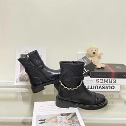 50% de desconto em sapatos de grife xiaoxiangfeng Chave de outono/inverno couro genuíno com saltos grossos de saltos grossos Knight Short Botas para mulheres