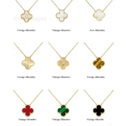 Naszyjniki wiszące 2024 Marka Naszyjka Modna Moda Urok Single Flower 15 mm Cleef Luxury Diamond Agat 18K Gold Designer for Women
