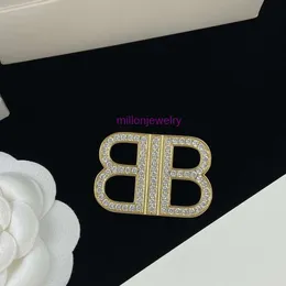 jewelry bb earring B Full Diamond Letter B suit brooch hip-hop double B Time Punk safety pin