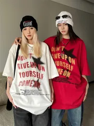 Qweek Y2k Streetwear Red T -Shirt Frauen übergroße Hip Hop Vintage Letter Print White Tees American Retro Freund Sommer Top 240323