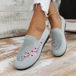 Flats Sommerweiche Stickflats für Frauen Slipon atmungsaktives Stricken Sneaker Frau Chinesische Stil Blumen Casual Schuhe 2023 Neu