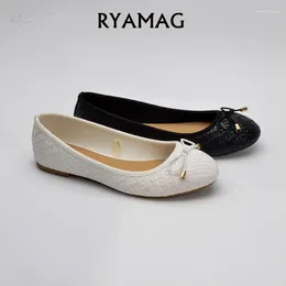 أحذية غير رسمية Ryamag مستدير أخمص القدمين عازبة الربيع والقرع الخريف المسطح السفلي السفلي نساء
